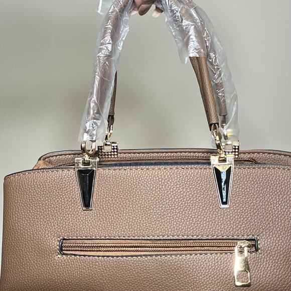 NEW Aimily Handbag Crossbody with Charm & Embroidered Detail PU Leather - Picture 7 of 9